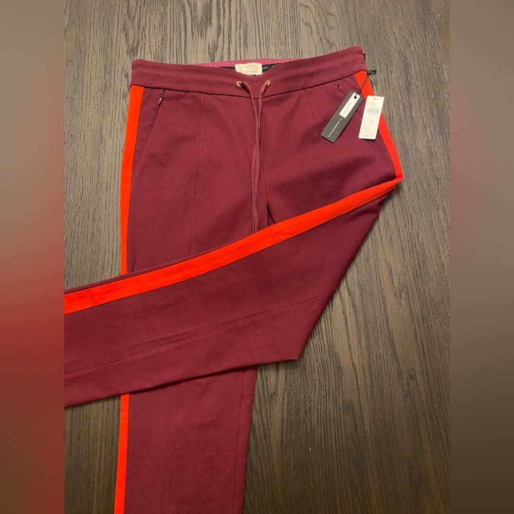 Sporty trousers with piping! Anthropologie size 10 NWT!